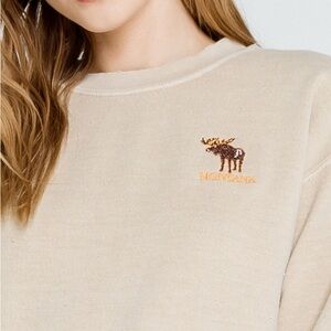 Montana Embroidered Moose Crewneck Sweatshirt Pullover Full Tilt Women's Large